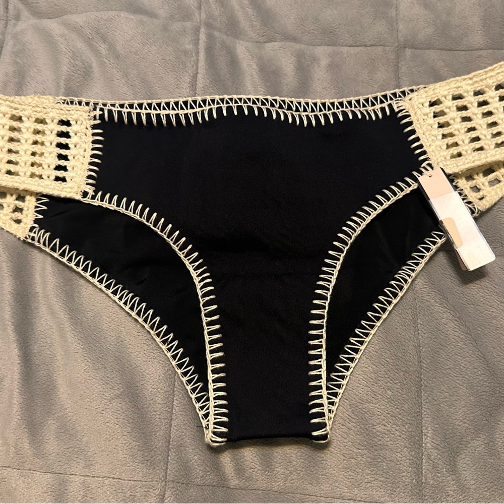 Victoria's Secret Black and Cream Bikini Bottom - Picture 2 of 6